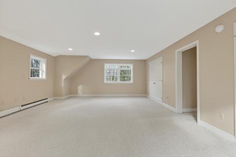 350 Hillside Street Yarmouth ME 04096