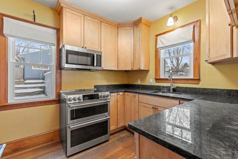 32 Wolcott Street Portland ME 04102