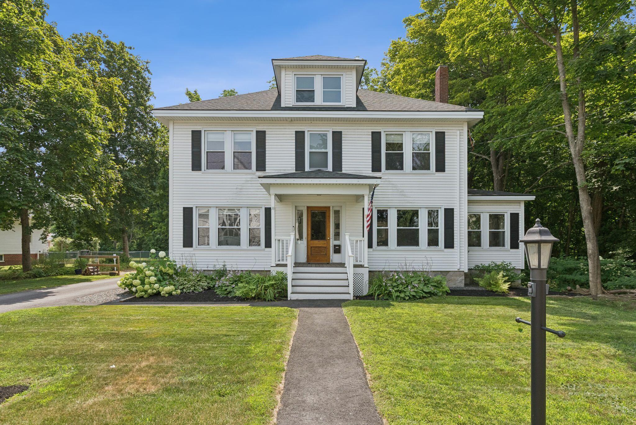 14 Yarmouth Road Gray ME 04039