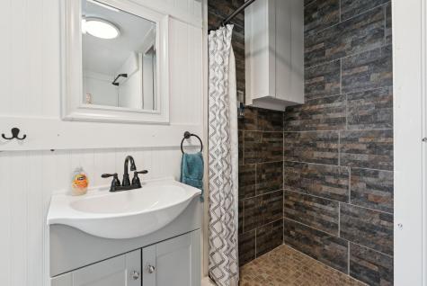 14 Yarmouth Road Gray ME 04039
