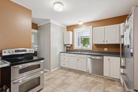 14 Yarmouth Road Gray ME 04039