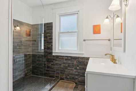 14 Yarmouth Road Gray ME 04039