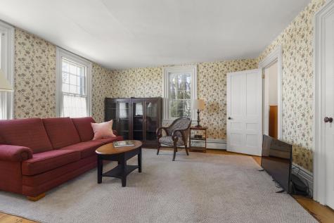 15 High Street Damariscotta ME 04543