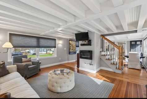 2 Cross Street Kennebunk ME 04043