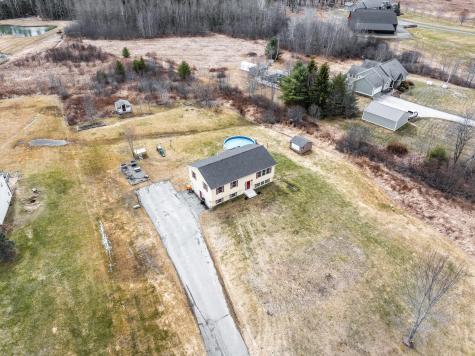 190 Smith Road Hermon ME 04401