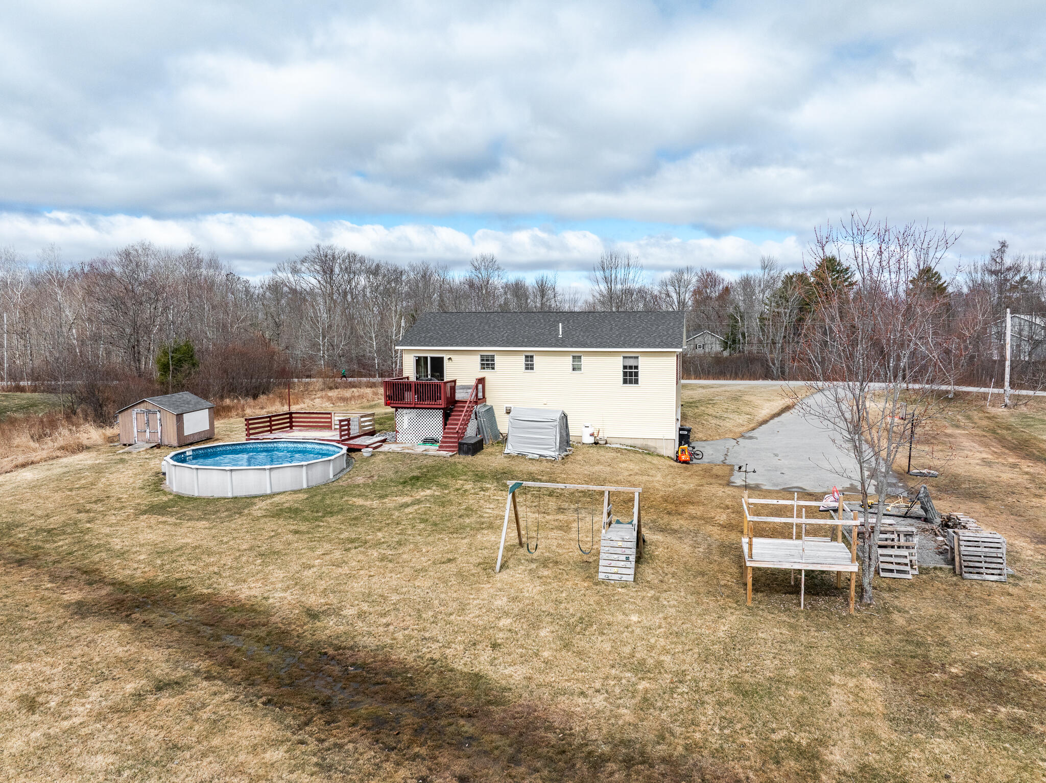 190 Smith Road Hermon ME 04401