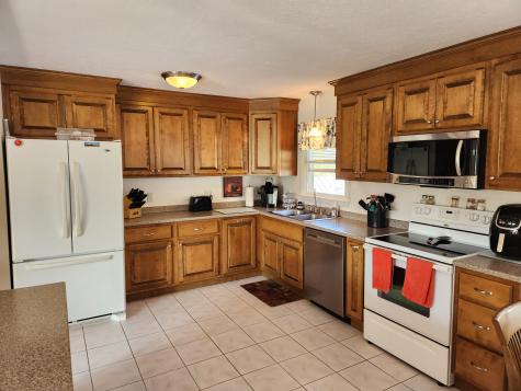 21 Martin Drive Lewiston ME 04240