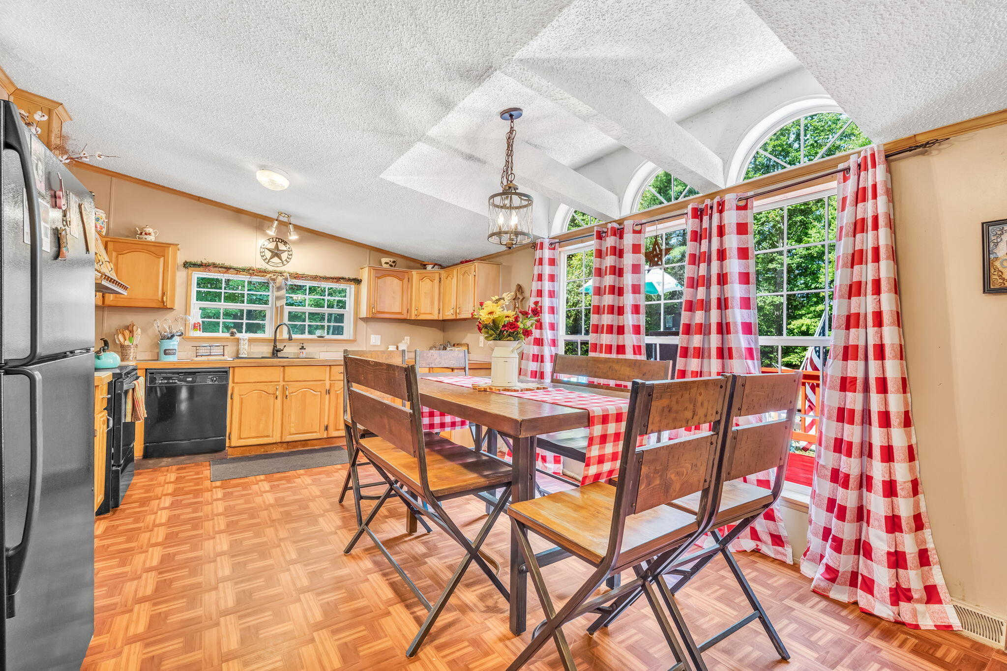 17 Harmon's Corner Road Auburn ME 04210