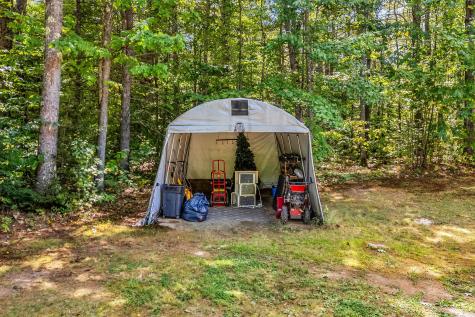 17 Harmon's Corner Road Auburn ME 04210