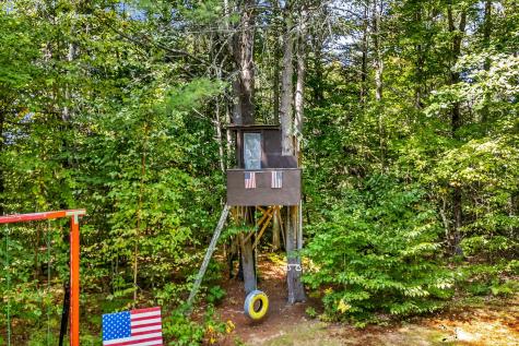 17 Harmon's Corner Road Auburn ME 04210