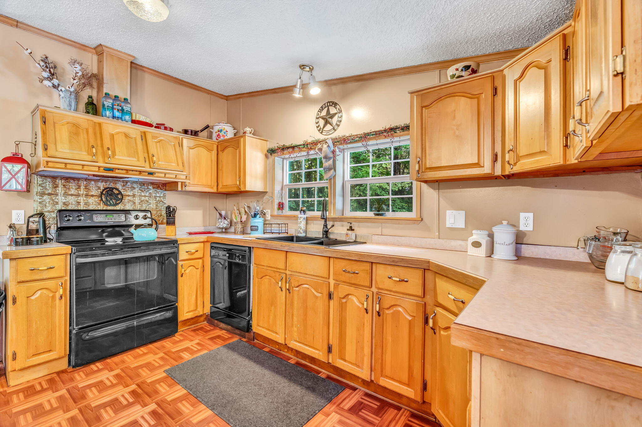 17 Harmon's Corner Road Auburn ME 04210