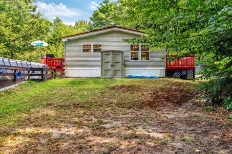 17 Harmon's Corner Road Auburn ME 04210