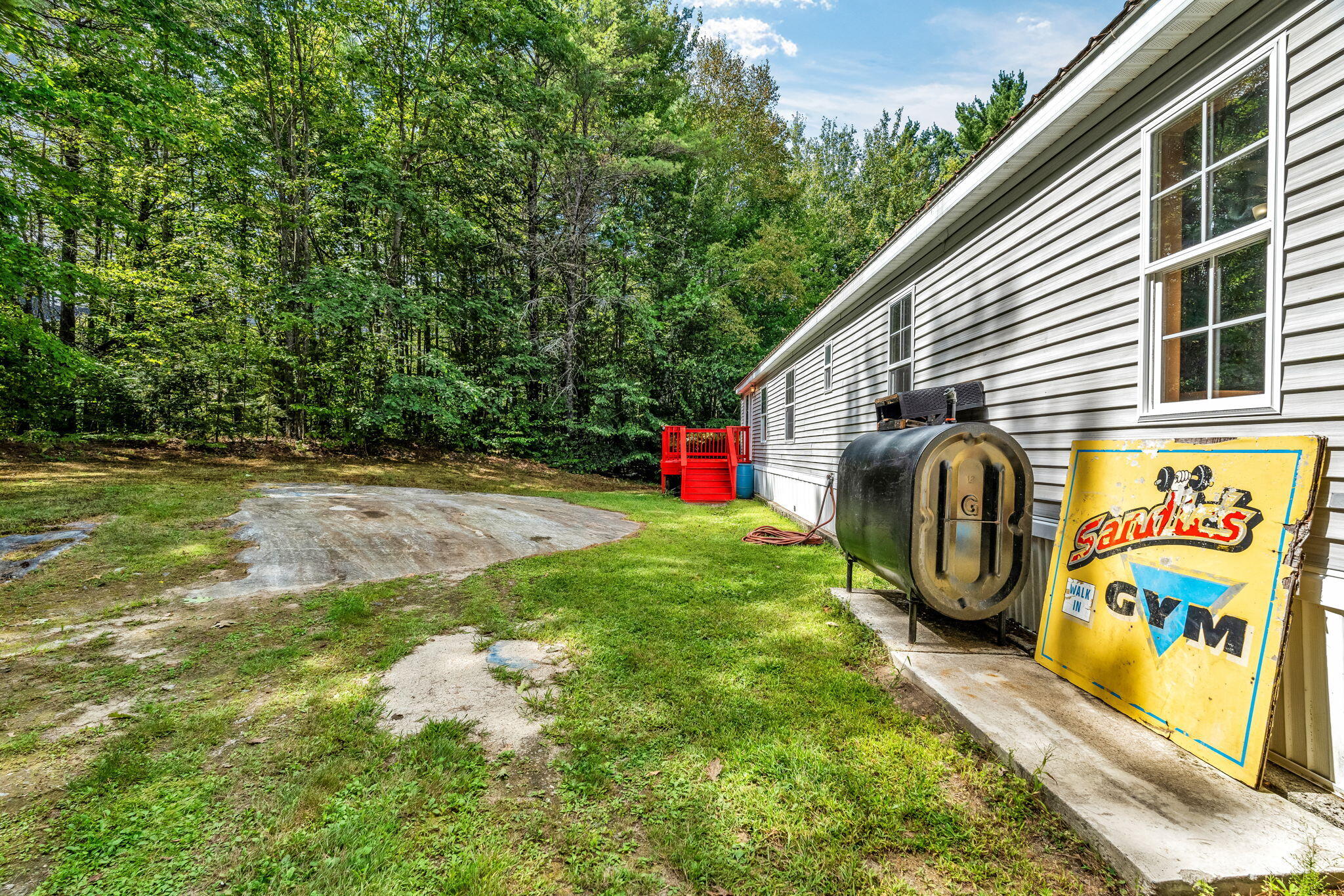 17 Harmon's Corner Road Auburn ME 04210