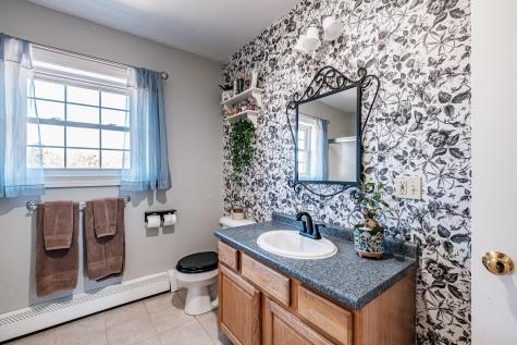 8 Mikes Way Limington ME 04049