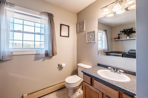 8 Mikes Way Limington ME 04049