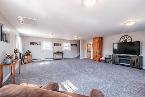 8 Mikes Way Limington ME 04049