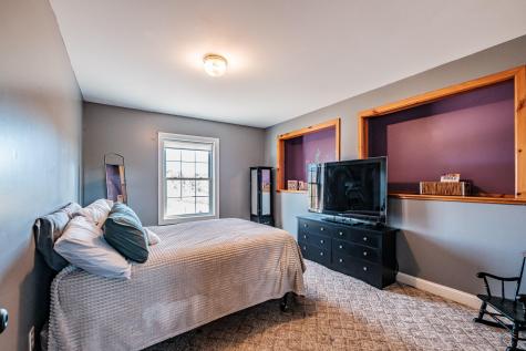 8 Mikes Way Limington ME 04049