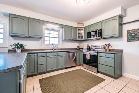 8 Mikes Way Limington ME 04049