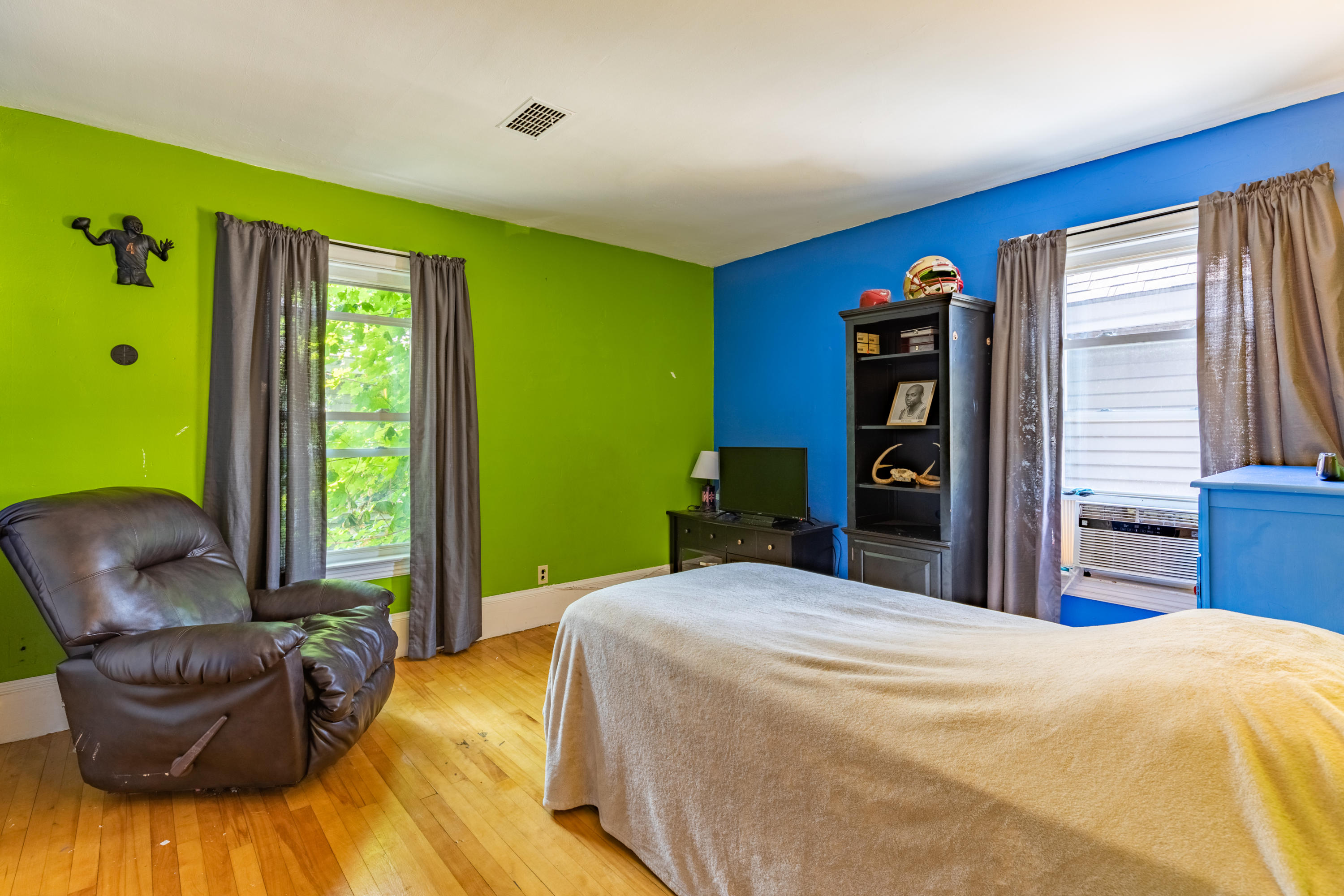 254 Turner Street Auburn ME 04210