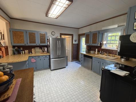 137 Maine Avenue Millinocket ME 04462