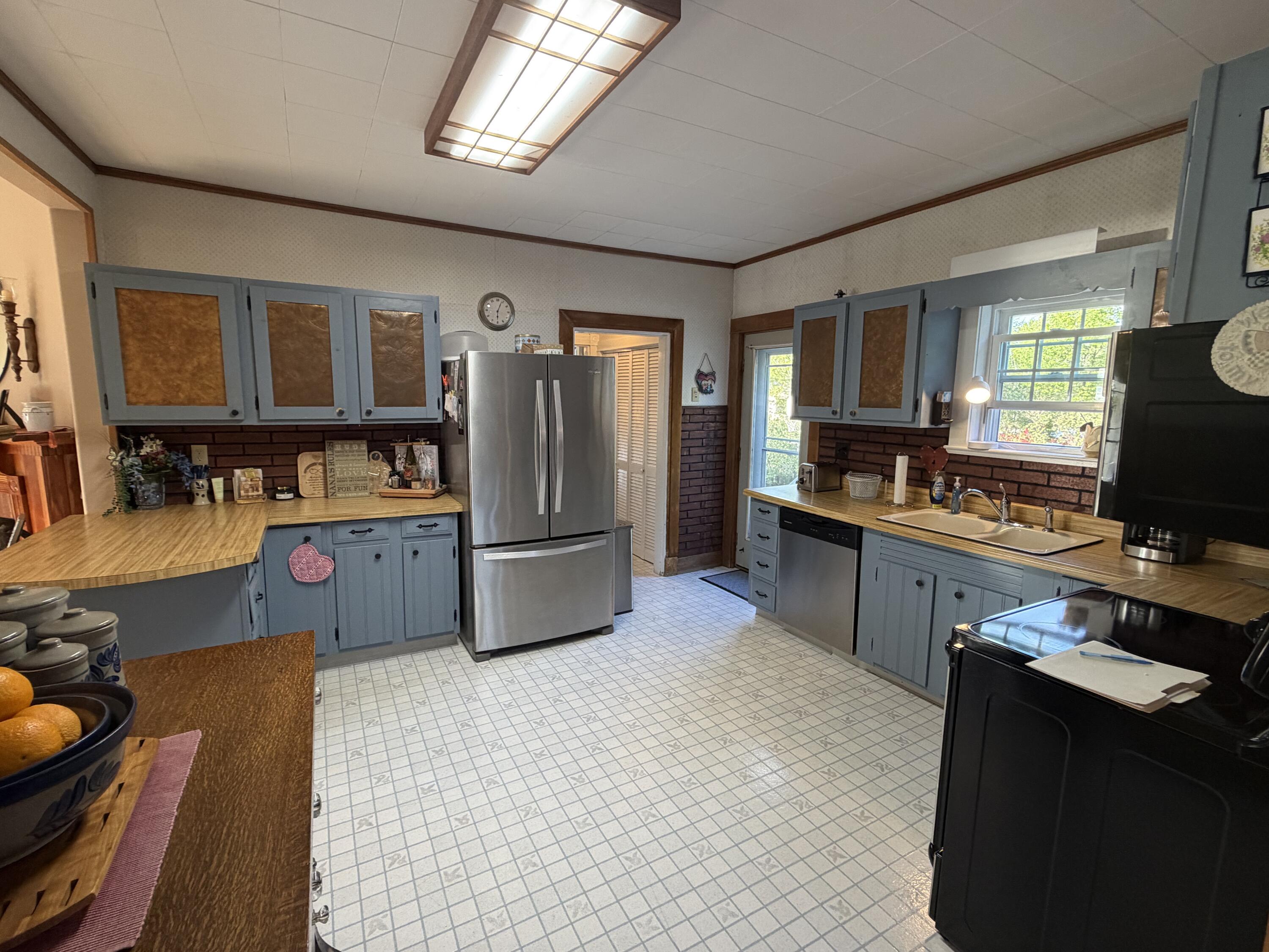 137 Maine Avenue Millinocket ME 04462