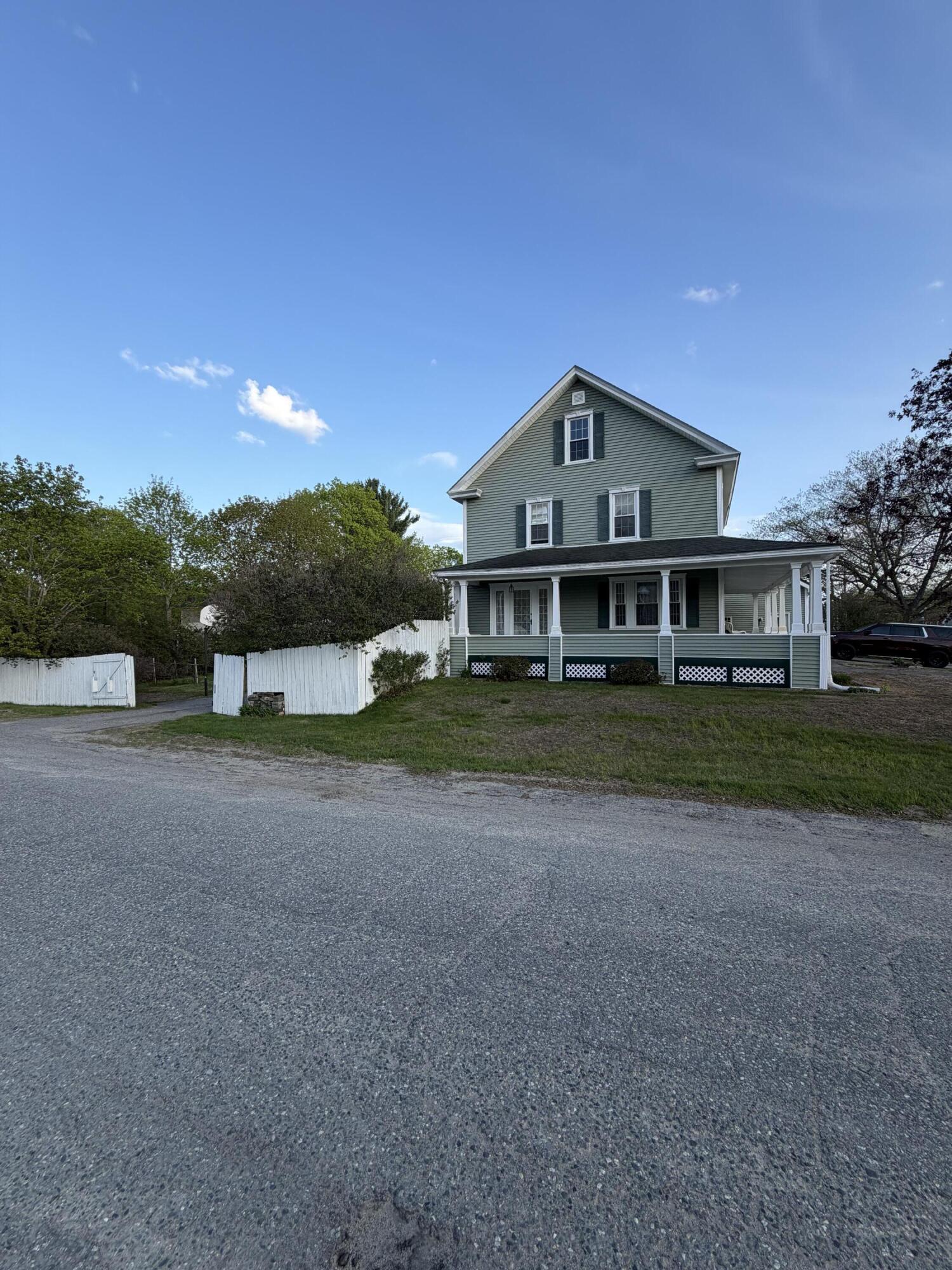 137 Maine Avenue Millinocket ME 04462