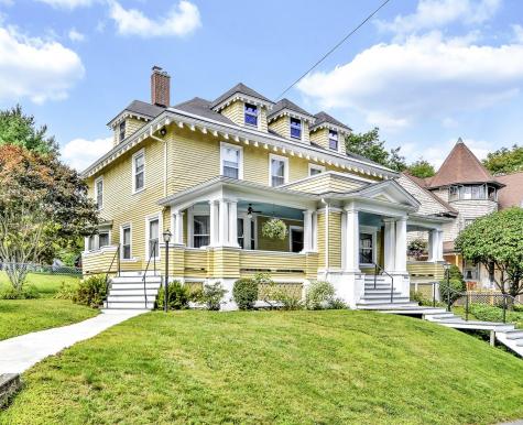28 Beacon Avenue Auburn ME 04210