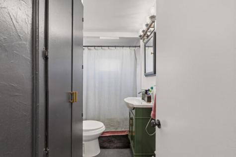 32 Grove Street Lewiston ME 04240