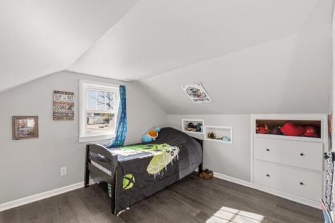 32 Grove Street Lewiston ME 04240