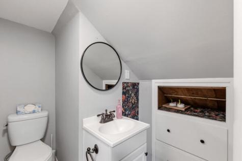 32 Grove Street Lewiston ME 04240