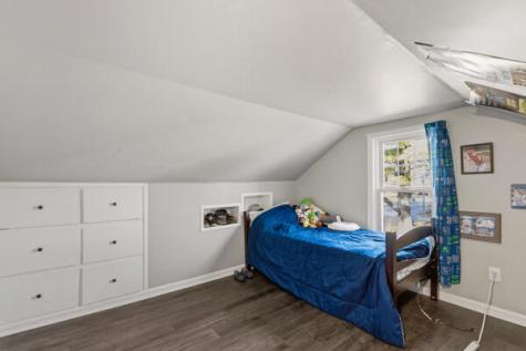 32 Grove Street Lewiston ME 04240