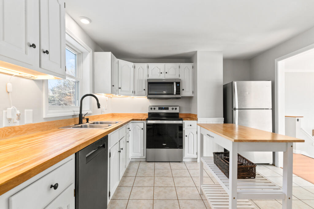 103 Manning Drive West Gardiner ME 04345