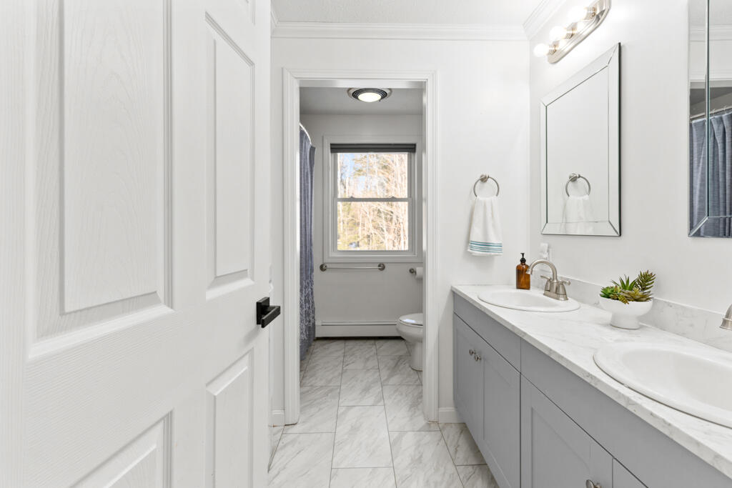 103 Manning Drive West Gardiner ME 04345