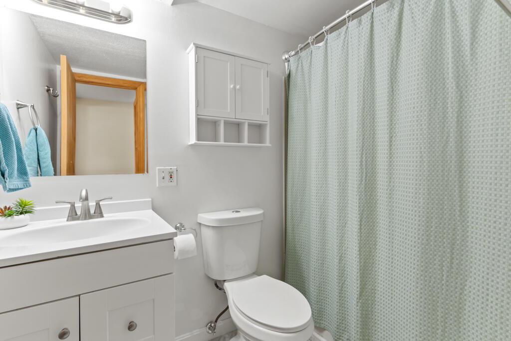 103 Manning Drive West Gardiner ME 04345