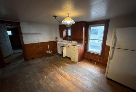 42 Maple Street Brewer ME 04412