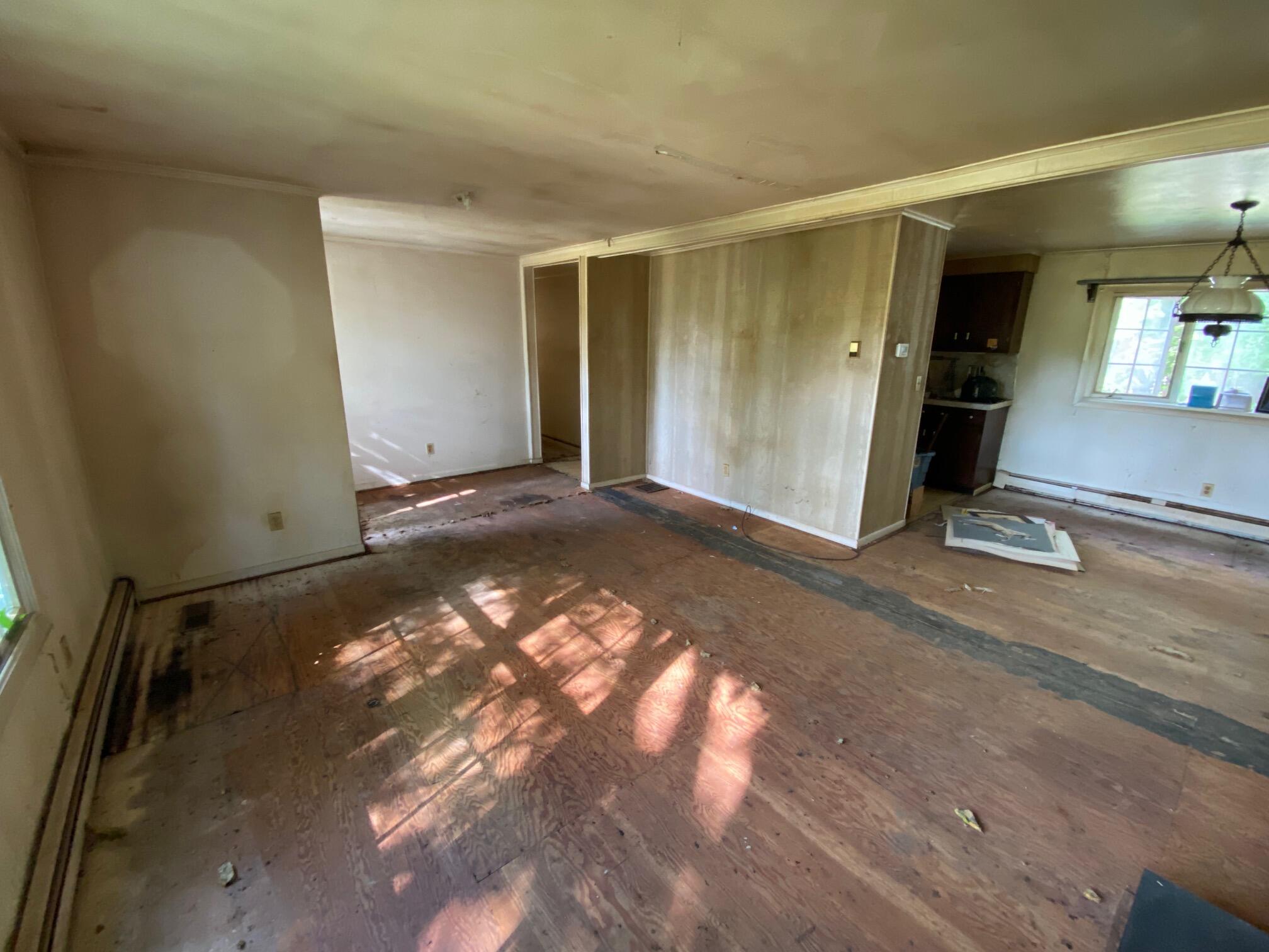 932 N Dexter Road Parkman ME 04443