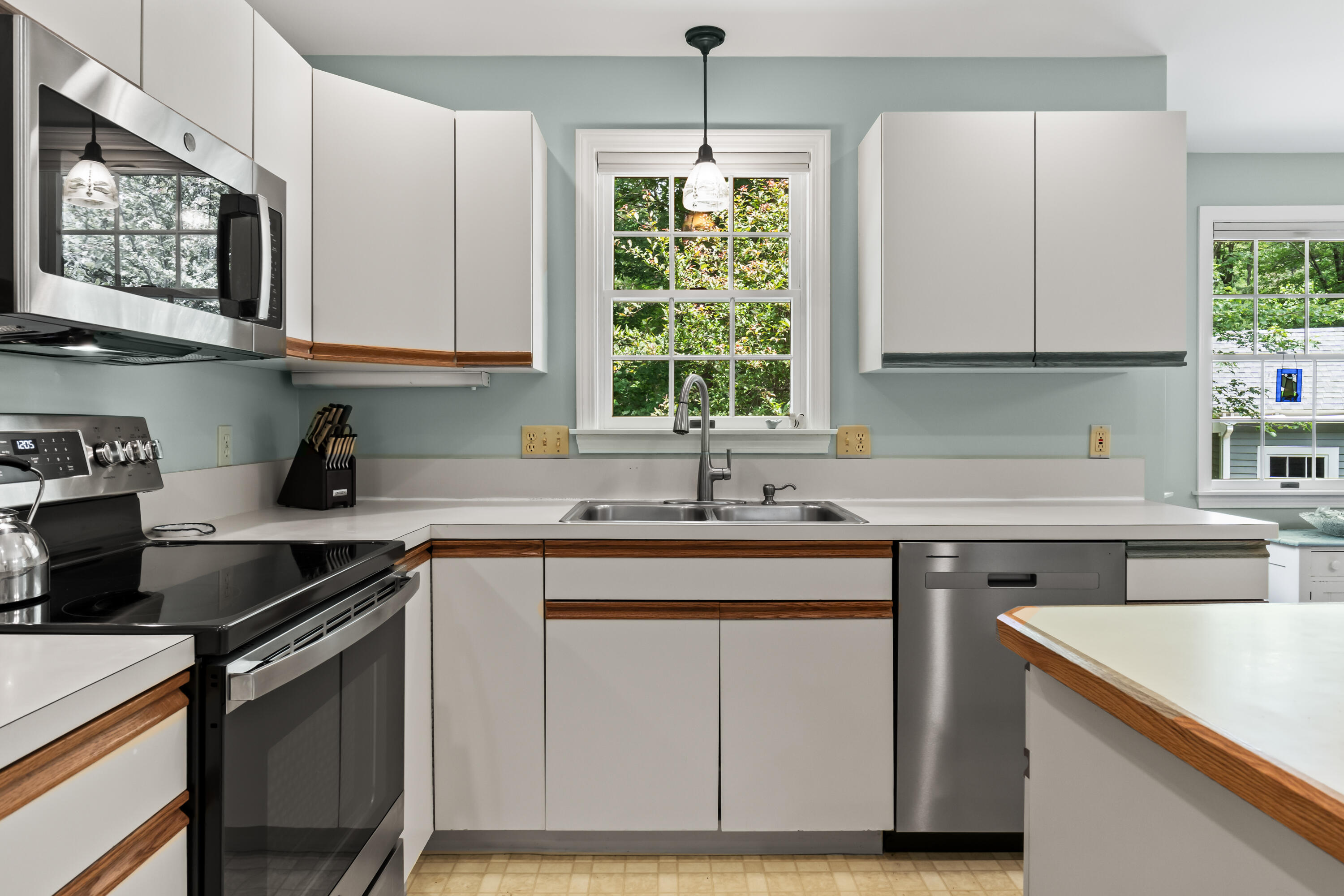 16 Locust Lane Brunswick ME 04011