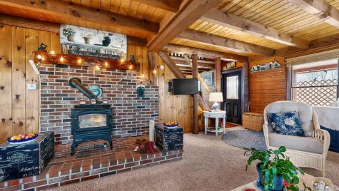 60 Brett Hill Road Paris ME 04281