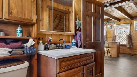 60 Brett Hill Road Paris ME 04281