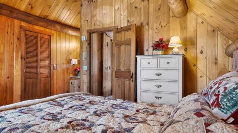 60 Brett Hill Road Paris ME 04281