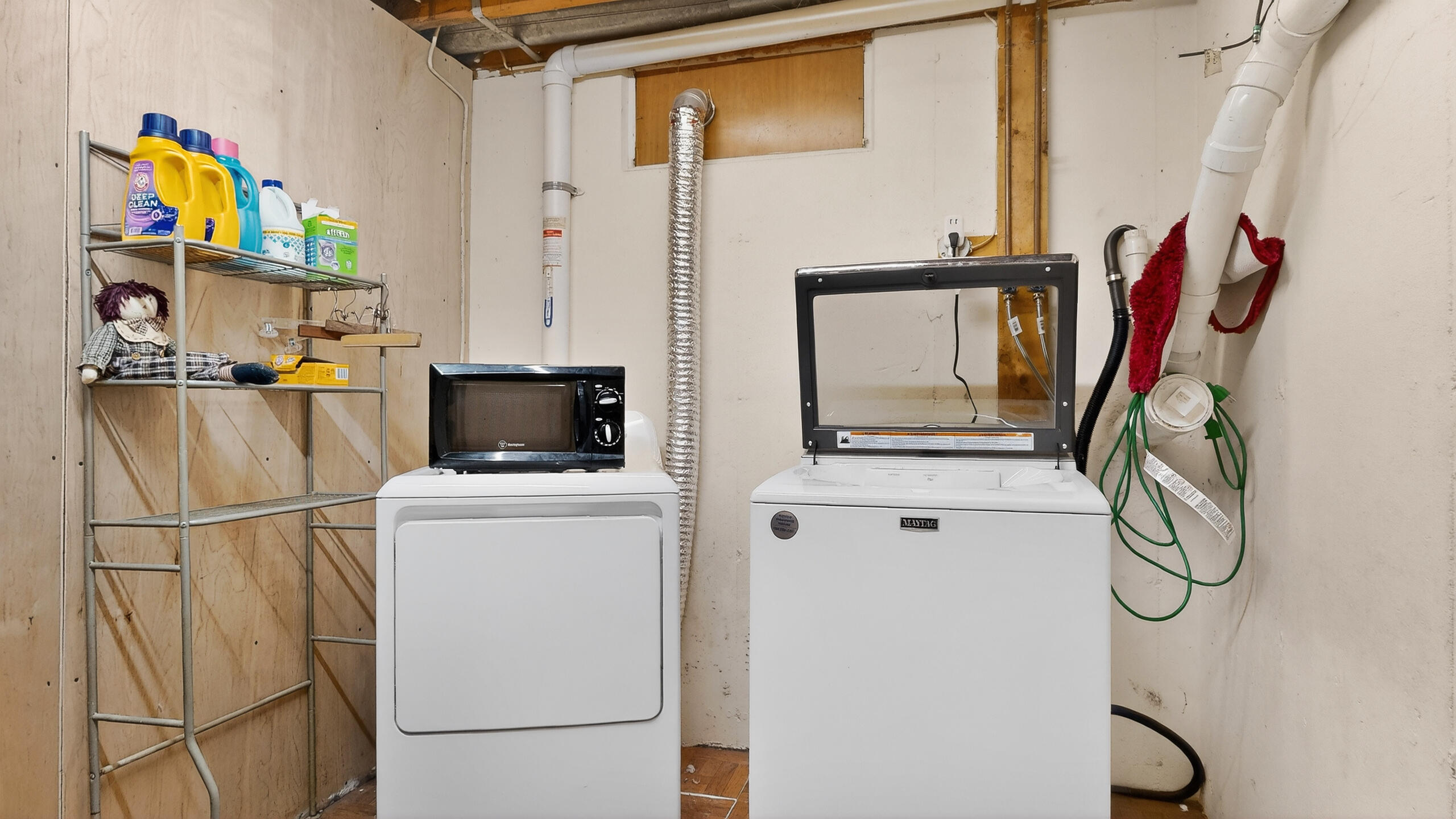 60 Brett Hill Road Paris ME 04281