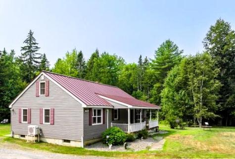 8 Hammond Lane Searsport ME 04974