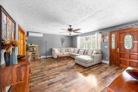 8 Hammond Lane Searsport ME 04974