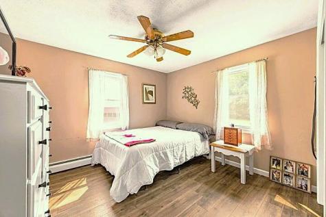 8 Hammond Lane Searsport ME 04974