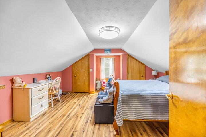 8 Hammond Lane Searsport ME 04974