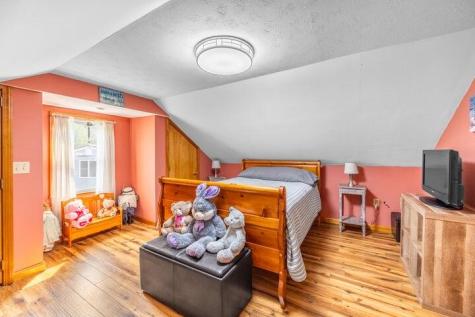 8 Hammond Lane Searsport ME 04974