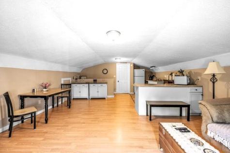 8 Hammond Lane Searsport ME 04974