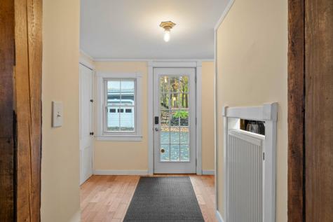 306 Maine Avenue Farmingdale ME 04344