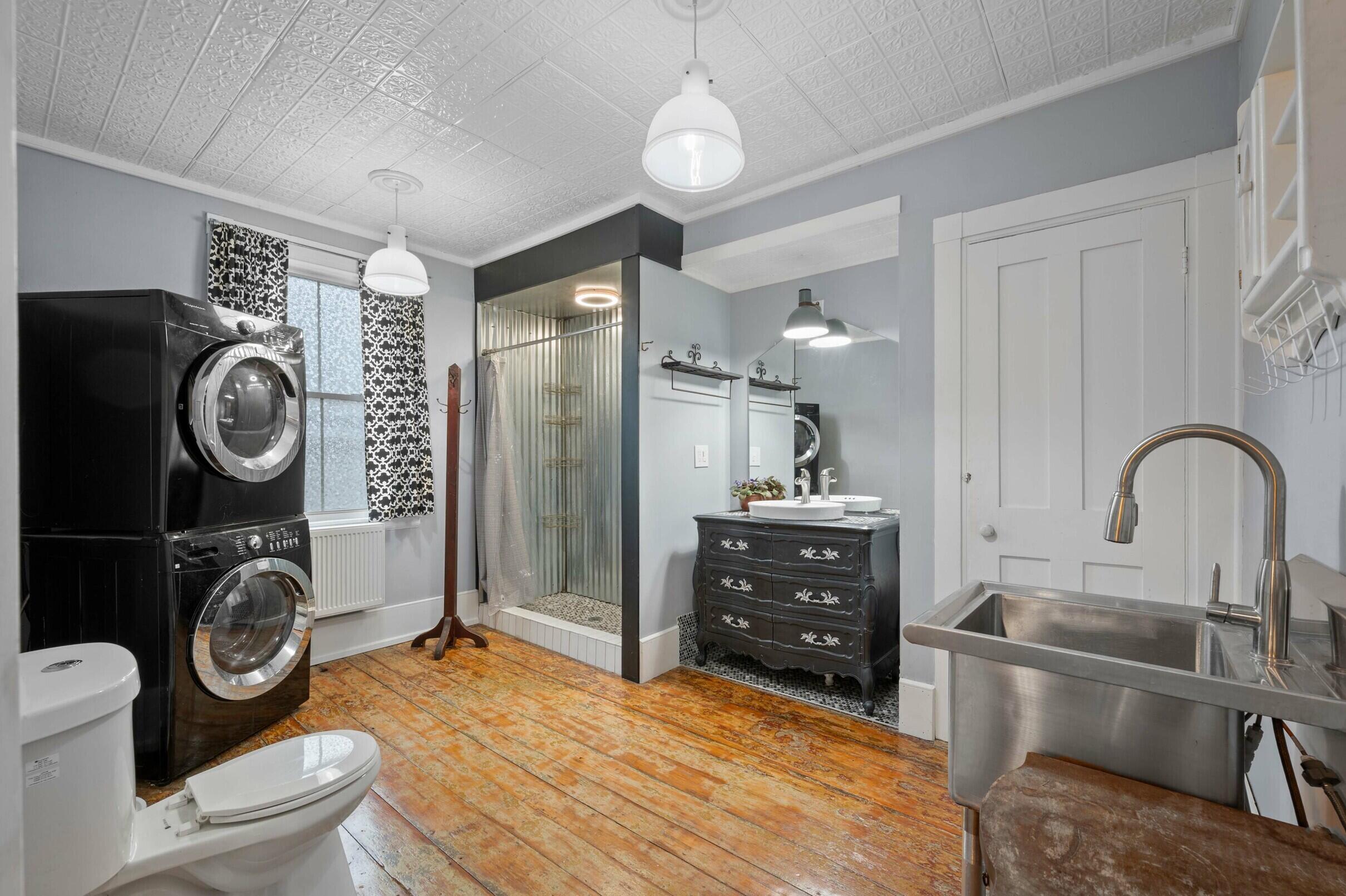 306 Maine Avenue Farmingdale ME 04344