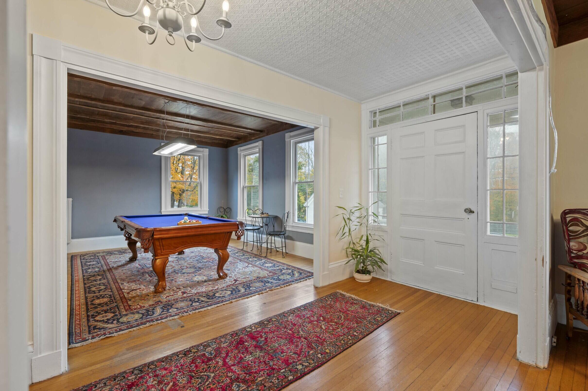 306 Maine Avenue Farmingdale ME 04344